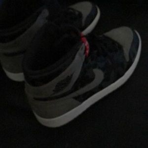 Jordan 1 black cammo /shadow